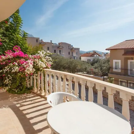 Poppy Vila Kalkan